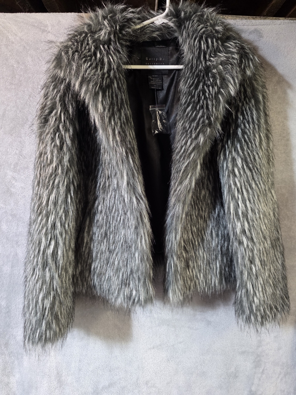 Tally-Ho Outerwear Shaggy Grey Black Faux Fur Jacket Open Front Coat Small
